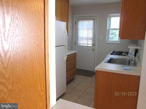 4th image of 114 S Ingram St