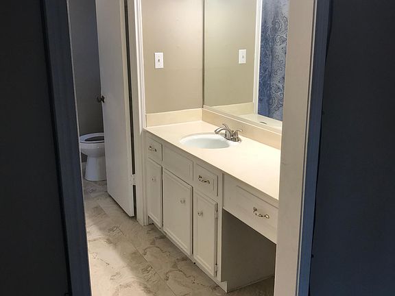 3rd image of 15610 Canterbury Forest Dr
