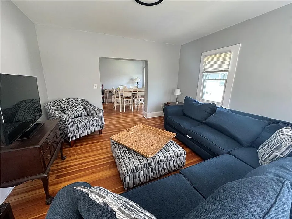 60 Berkeley Ave #2
