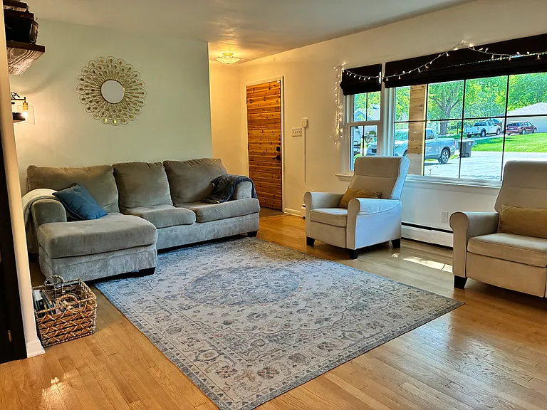 W150N7132 Country Ln — Photo 4