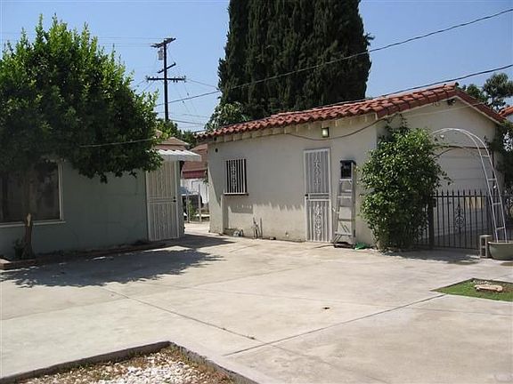 5th image of 5827 Camellia Ave