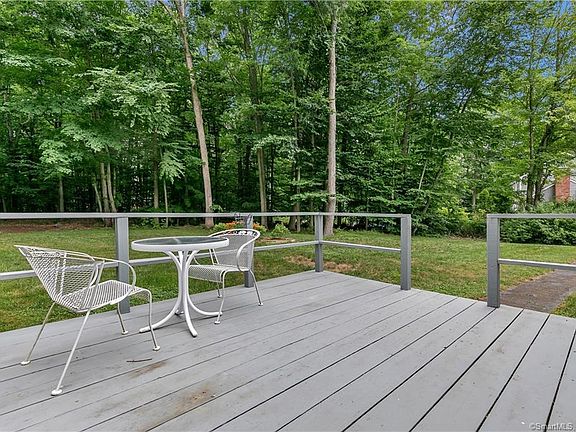 3rd image of 42 Bartlett Dr