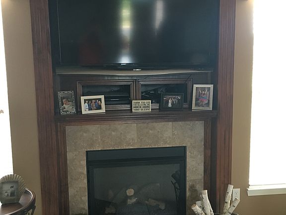 4th image of 1351 Gloucester Ct #1