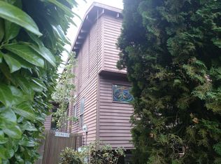 7102 38th Ave SW, Seattle, WA 98126