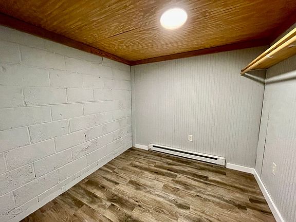 4th image of 117 S 11th Ave
