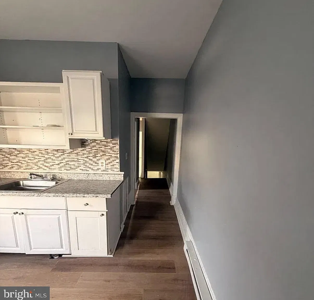 3 bed, 1.0 bath, 1692 sqft, $1,400 — Photo 1