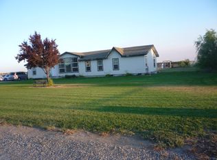 82 Shamrock Rd, Burbank, WA 99323