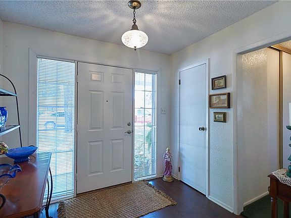 2nd image of 206 Northgate Dr