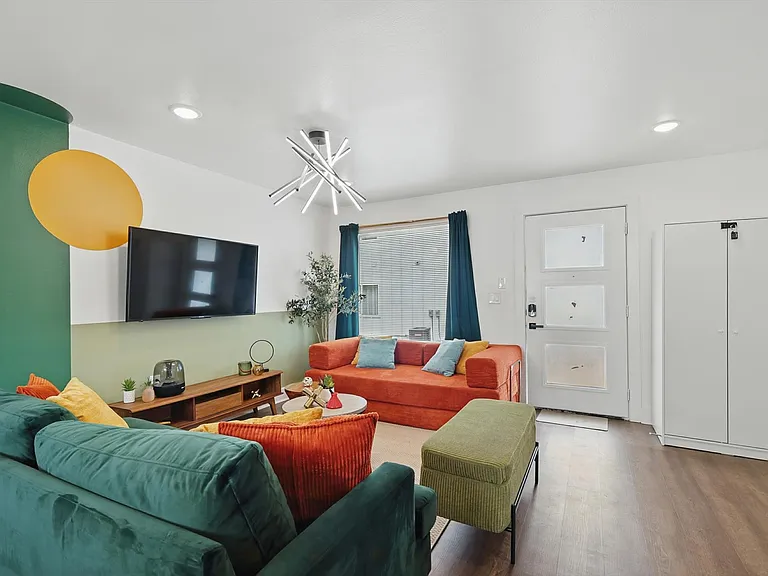 4416 San Jacinto St #101 — Photo 8
