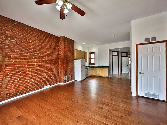 2nd image of 1828 W Girard Ave #C