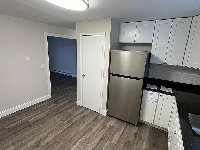 8-12 Perry St — Photo 27