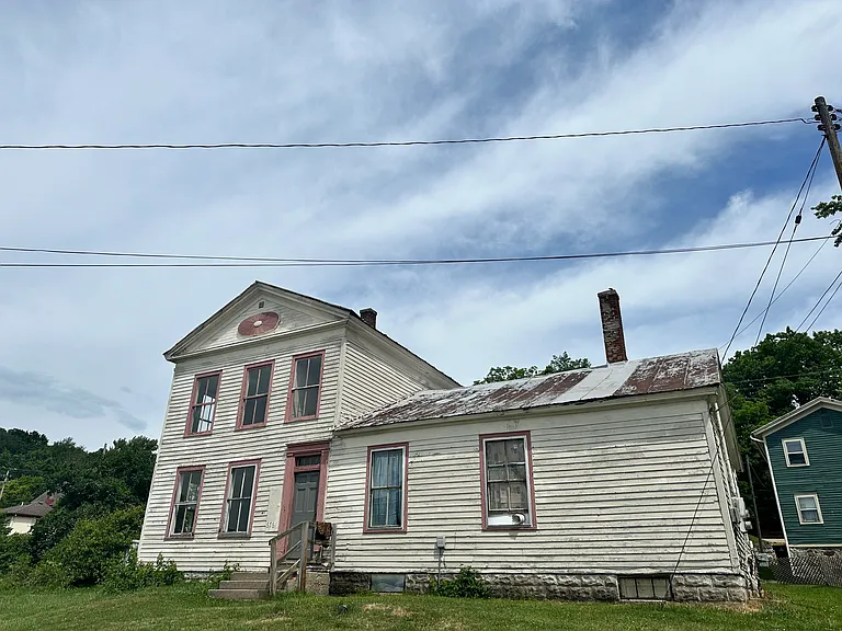 676 W Main St #B — Photo 8