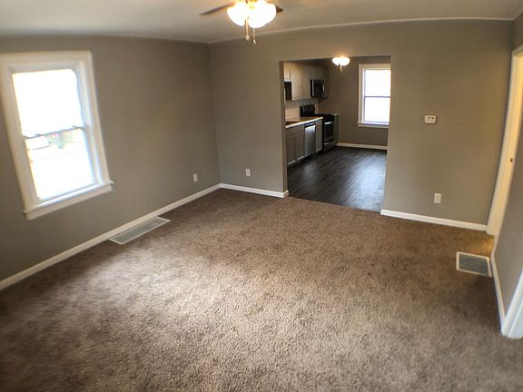 3rd image of 3001 Marshall Ave