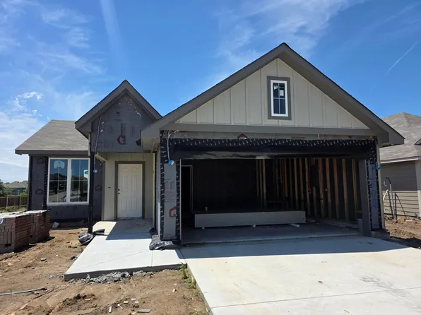1500 Lake Ridge Dr, Brenham, TX 77833