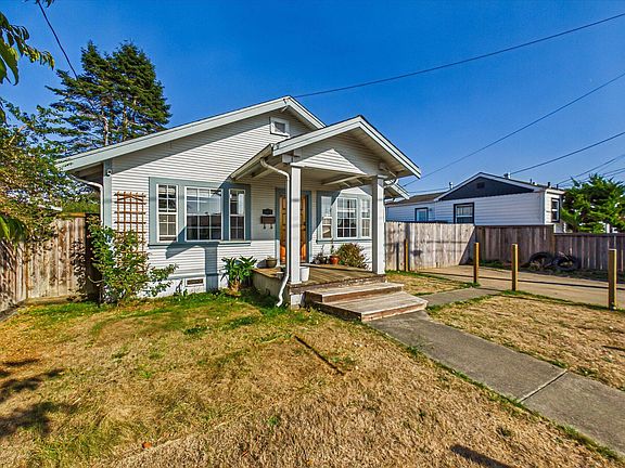 2nd image of 2917 C St
