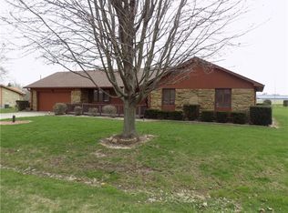 2801 E Rosewood Dr, Mooresville, IN 46158