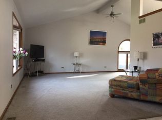 12 W Roberta St, Lemont, IL 60439