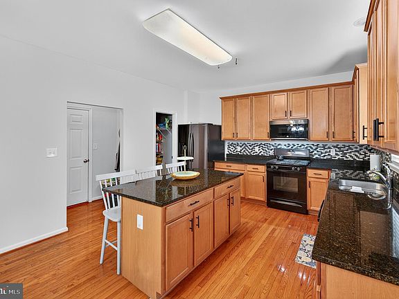 5th image of 538 Garden Gate Dr