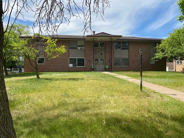 905 Woodward Ave — Photo 1