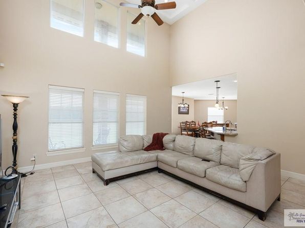 4208 Mesquite Ave, Lyford, TX 78569