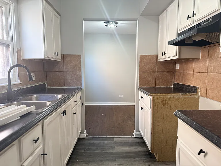 7822 S South Shore Dr #1C — Photo 6