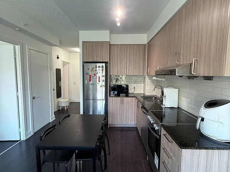 268 Buchanan Dr #212W — Photo 12