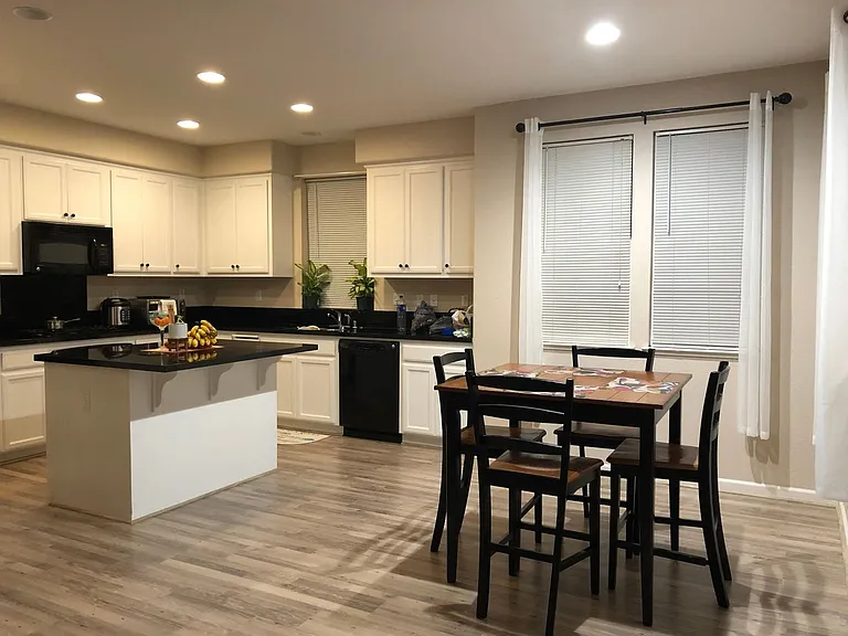 2709 Waldorf Ln — Photo 11