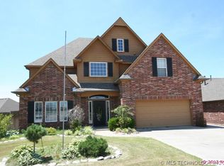 2612 S 11th St, Broken Arrow, OK 74012
