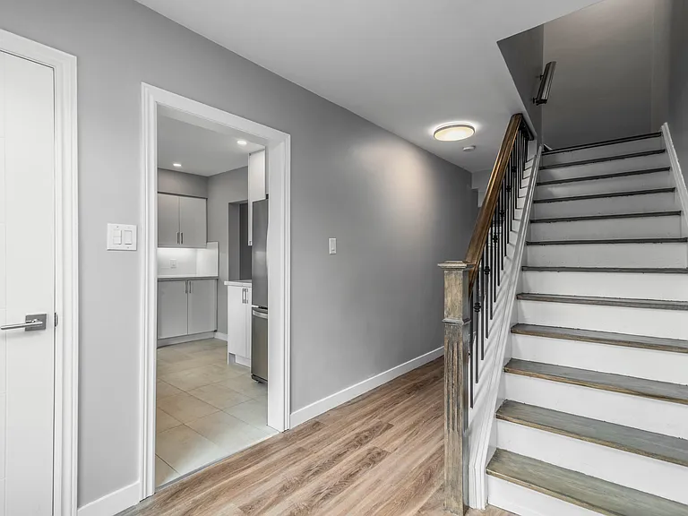 10 Roanoke Rd — Photo 24