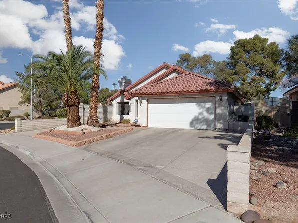 2708 Sadie Ln, Henderson, NV 89074
