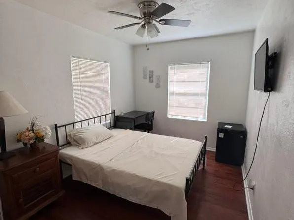 (undisclosed Address), Winter Haven, FL 33881