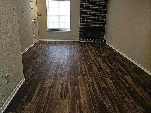 5th image of 2822 Wimbledon Ct