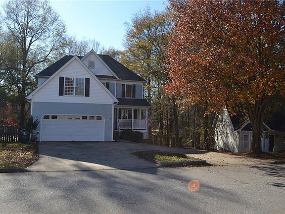 2nd image of 14 Baldwin Woods Cir