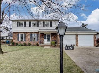 605 Bexford Dr, Perrysburg, OH 43551