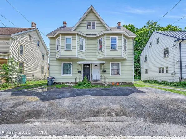 424 & 426 N 5th St, Stroudsburg, PA 18360