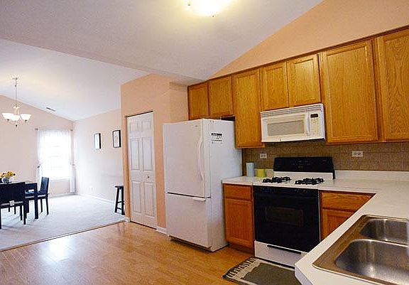 5th image of 3086 Kentshire Cir
