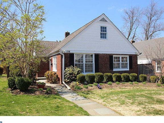 2nd image of 1116 Old Ln