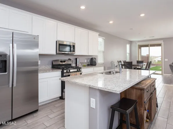 7904 S Bonanza Park Dr, Tucson, AZ 85747