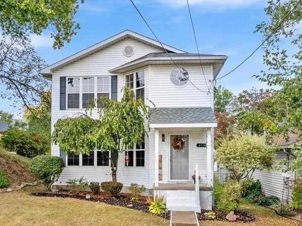 213 3rd St SW, Strasburg, OH 44680