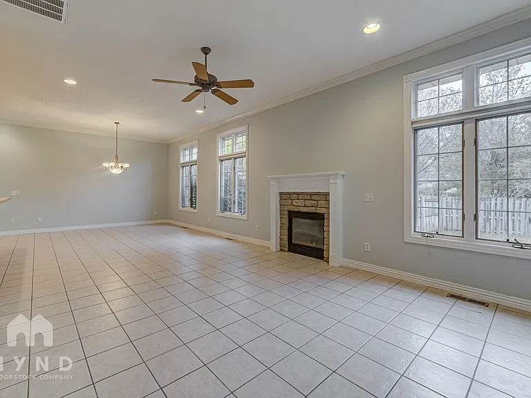 3253 Kickapoo Ave — Photo 5
