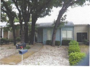 1227 Elm Ct, Runaway Bay, TX 76426