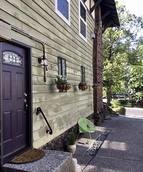 518 W 15th Ave — Photo 1