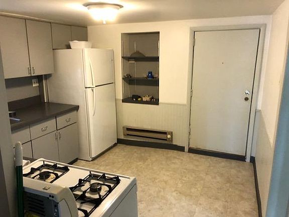 5th image of 3049 N Nordica Ave