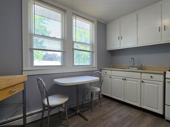 38 Newark Pompton Tpke