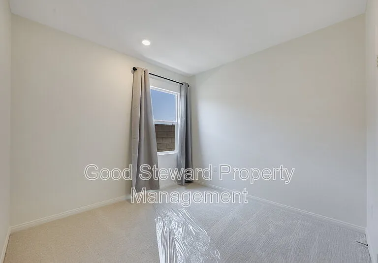 1231 Trojan Cir — Photo 21