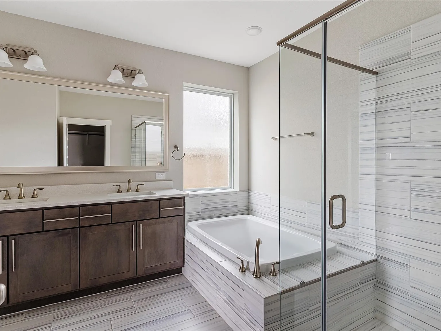 4 bed, 3.0 bath, 2646 sqft, $3,500 — Photo 4