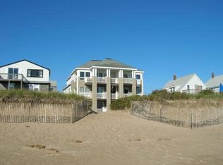 280 N End Blvd APT 5, Salisbury, MA 01952