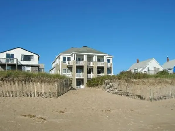 280 N End Blvd APT 5, Salisbury, MA 01952