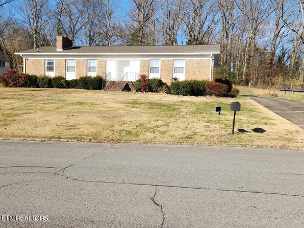 1506 Ridgeway Cir, Athens, TN 37303