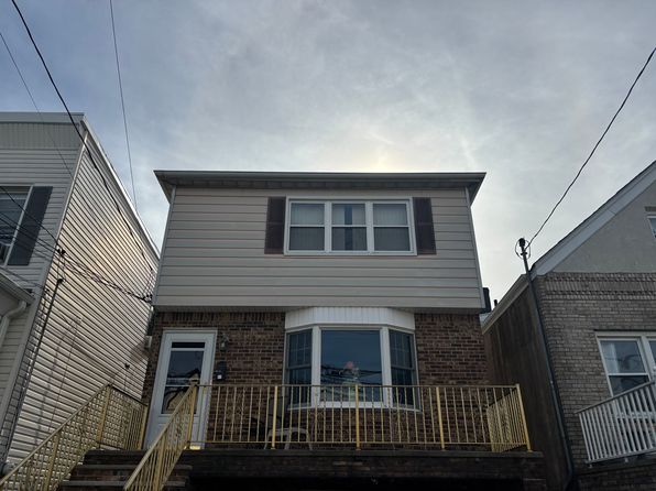 26 E 46th St